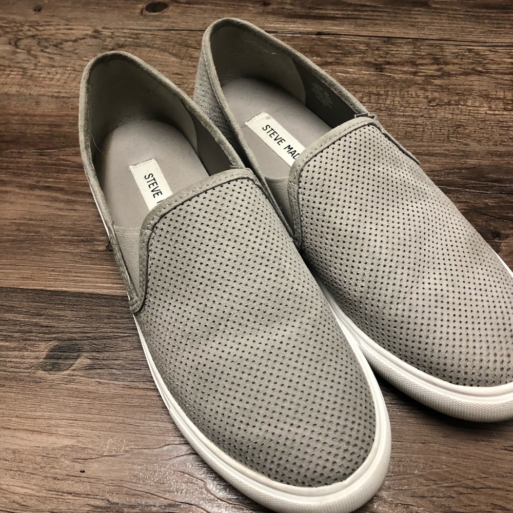 Steve Madden Slip on shoes